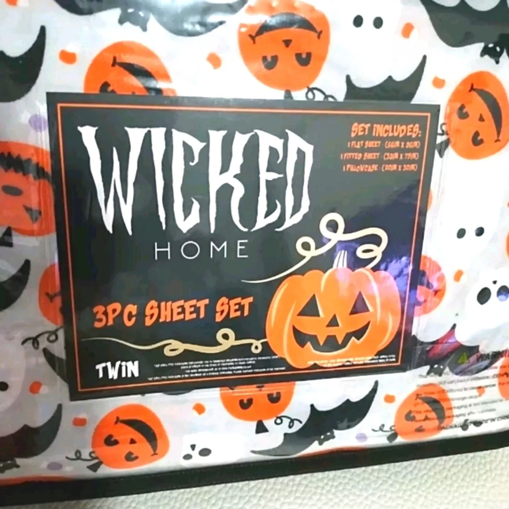 Wicked Home Halloween Pumpkins Twin Set